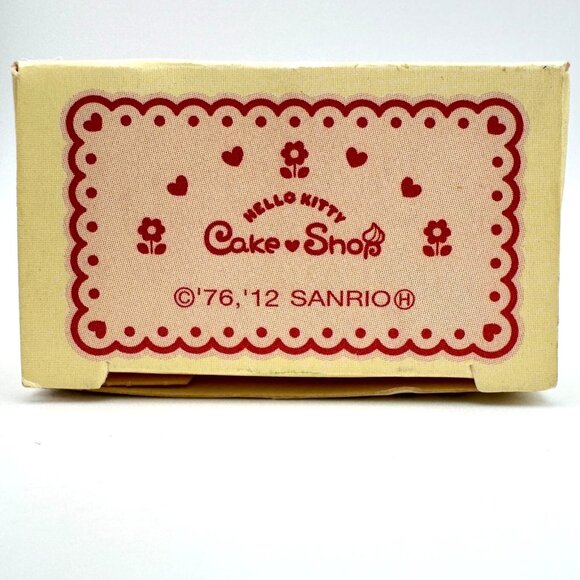 Re-Ment Sanrio Hello Kitty Dessert Cake Shop 3 Roll Cake Miniature 2012 - Picture 10 of 13